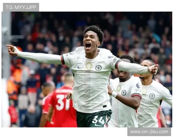 埃弗顿3-0完胜诺丁汉森林，开场闪电进球奠定胜局